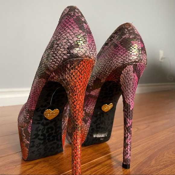 Betsey Johnson high heels / stilettos size 7.5 - Picture 3 of 3